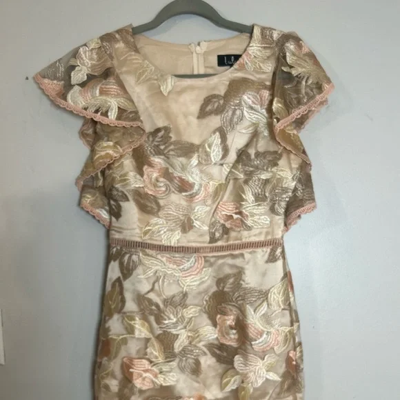 LULU’S Wedding Guest dress - Picture 2 of 6